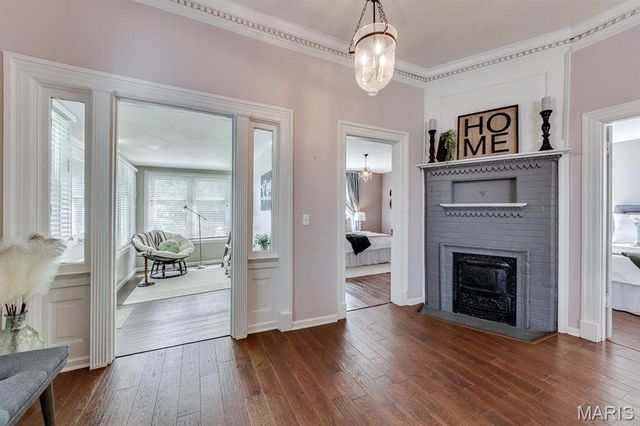 7075 Pernod Avenue, St Louis, MO 63139