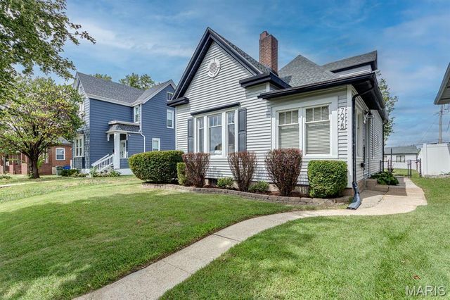 7075 Pernod Avenue, St Louis, MO 63139