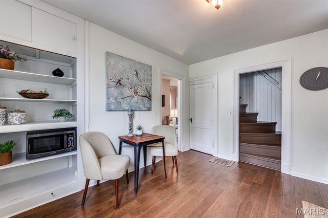 7075 Pernod Avenue, St Louis, MO 63139