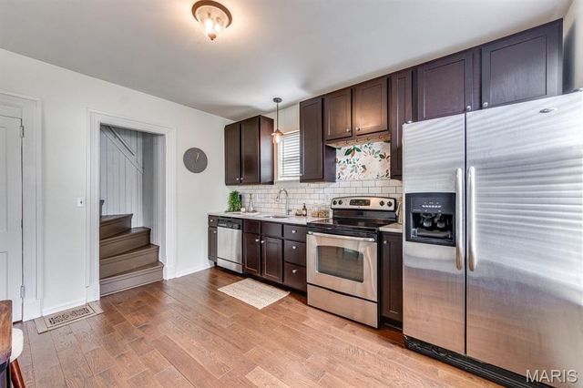 7075 Pernod Avenue, St Louis, MO 63139