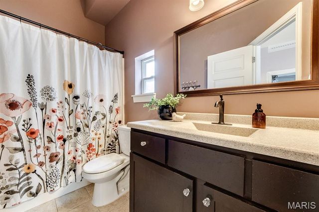 7075 Pernod Avenue, St Louis, MO 63139