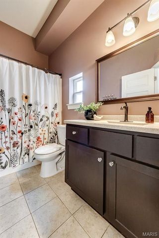 7075 Pernod Avenue, St Louis, MO 63139