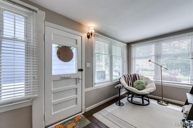 7075 Pernod Avenue, St Louis, MO 63139