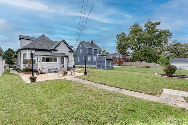 7075 Pernod Avenue, St Louis, MO 63139