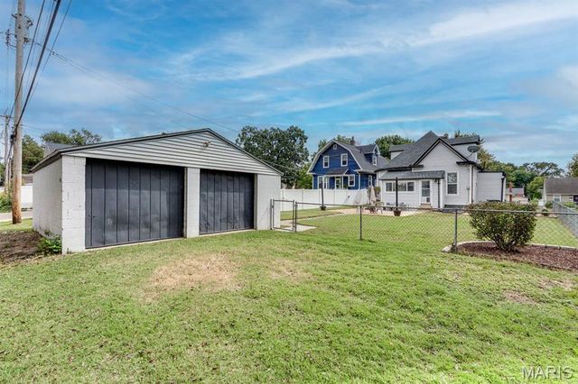 7075 Pernod Avenue, St Louis, MO 63139