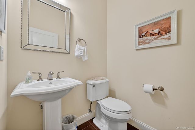 32 Cowdrey Street, Warwick, NY 10990