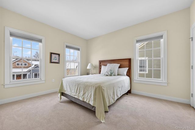 32 Cowdrey Street, Warwick, NY 10990