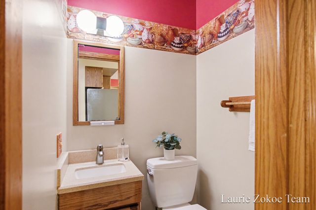 1181 Lake Michigan Drive NW, Grand Rapids, MI 49534