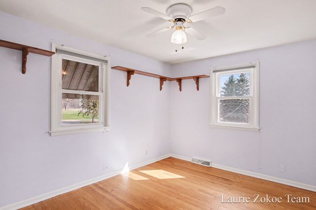 1181 Lake Michigan Drive NW, Grand Rapids, MI 49534