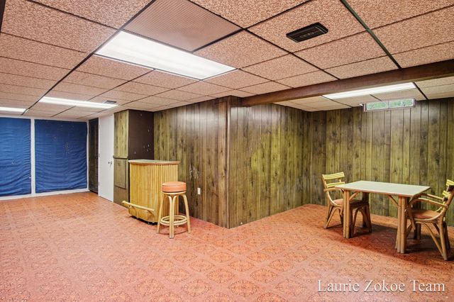 1181 Lake Michigan Drive NW, Grand Rapids, MI 49534