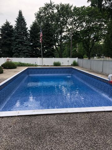 1181 Lake Michigan Drive NW, Grand Rapids, MI 49534