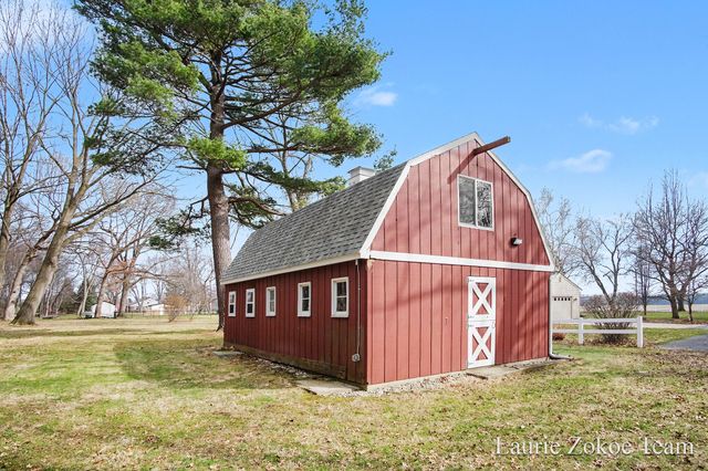 1181 Lake Michigan Drive NW, Grand Rapids, MI 49534