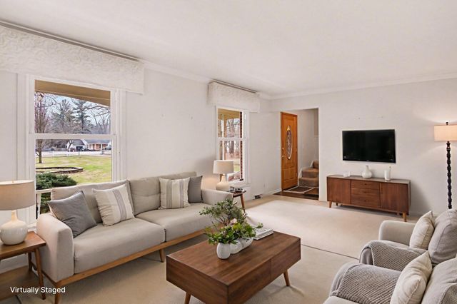 1181 Lake Michigan Drive NW, Grand Rapids, MI 49534