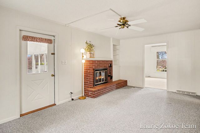 1181 Lake Michigan Drive NW, Grand Rapids, MI 49534