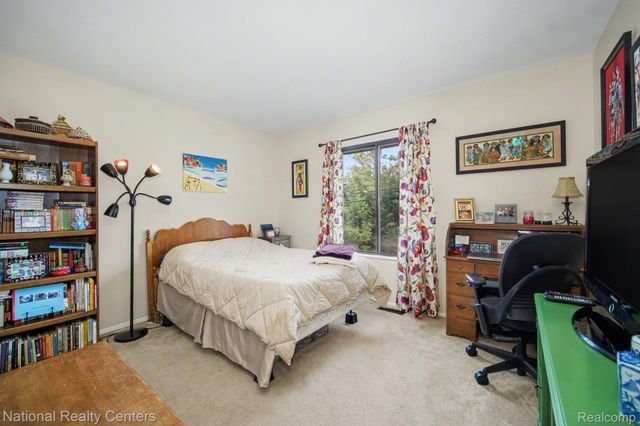 175 Briarcrest Drive 111, Ann Arbor, MI 48104