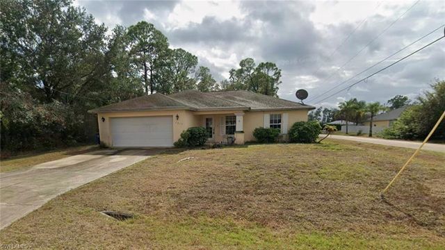 2819 51st ST SW, Lehigh Acres, FL 33976