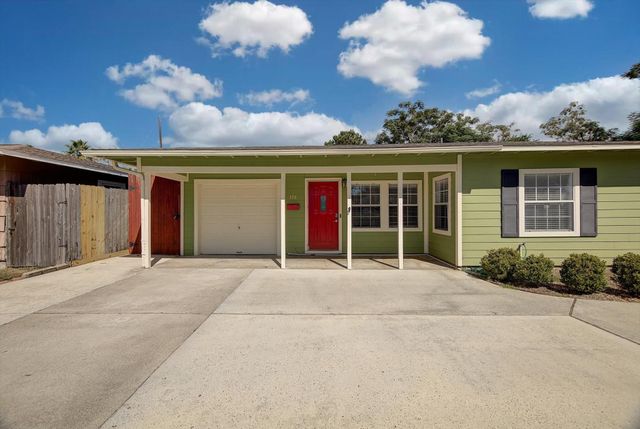 116 Tarpon Avenue, Galveston, TX 77550