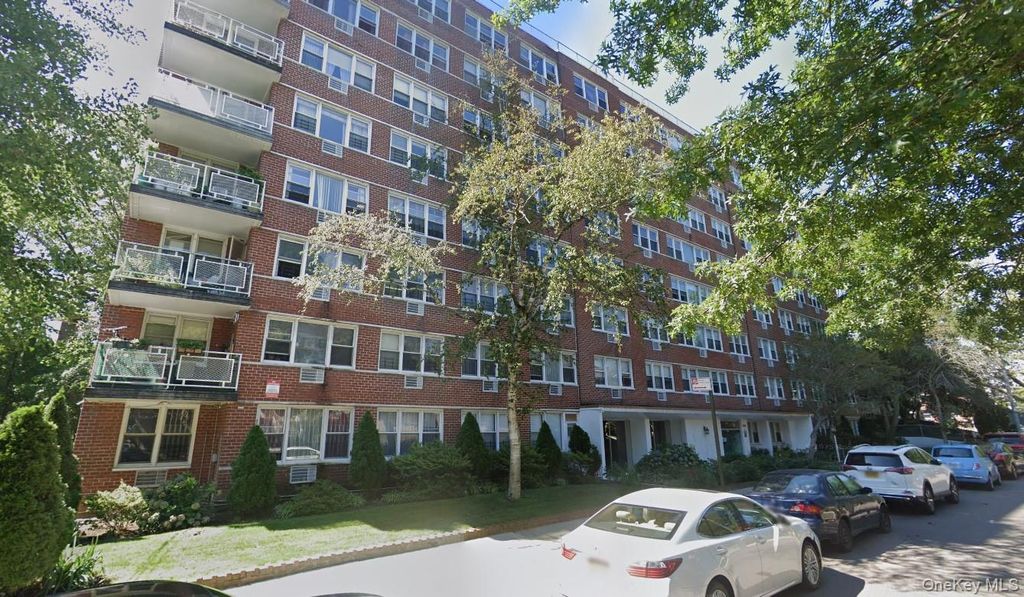 172-70 Highland Avenue 9F, Jamaica Estates, NY 11432 — exterior