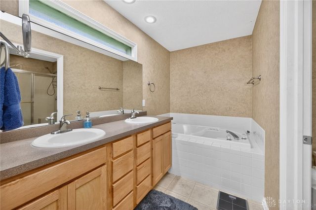 1576 Rockleigh Road, Washington Twp, OH 45458