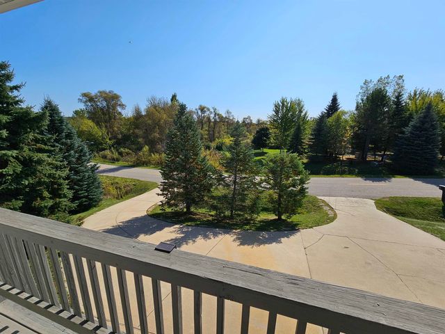 2454 Cambridge Way, Gladwin, MI 48624