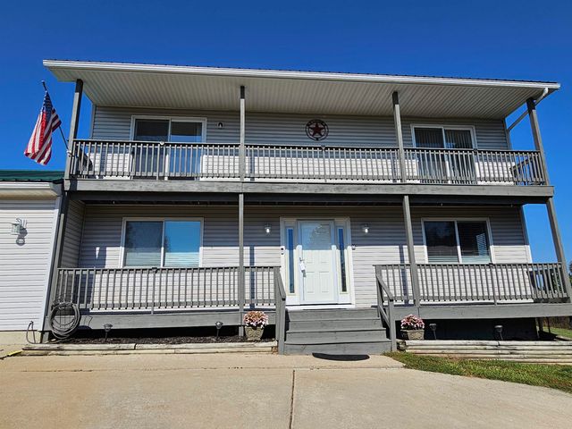 2454 Cambridge Way, Gladwin, MI 48624