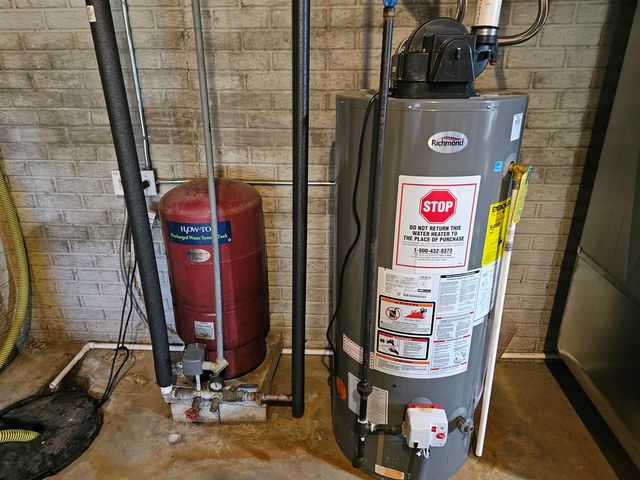 2454 Cambridge Way, Gladwin, MI 48624