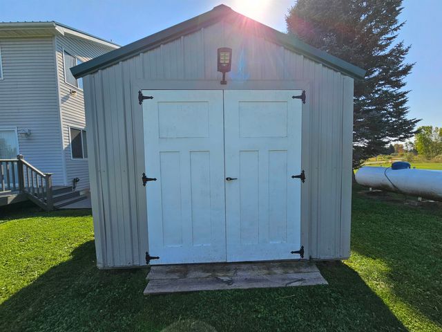 2454 Cambridge Way, Gladwin, MI 48624