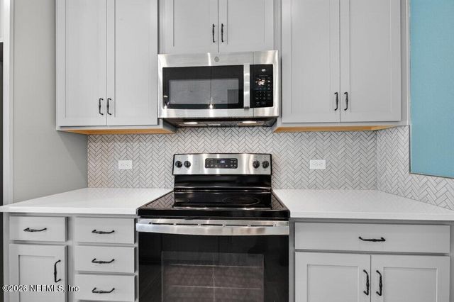 5065 SAWMILL POINT Way, Jacksonville, FL 32210