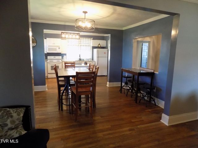 1200 East McKinney Avenue, Rogersville, TN 37857