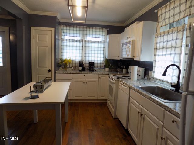 1200 East McKinney Avenue, Rogersville, TN 37857