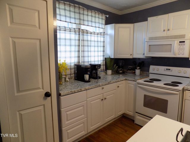 1200 East McKinney Avenue, Rogersville, TN 37857