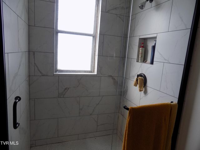 1200 East McKinney Avenue, Rogersville, TN 37857