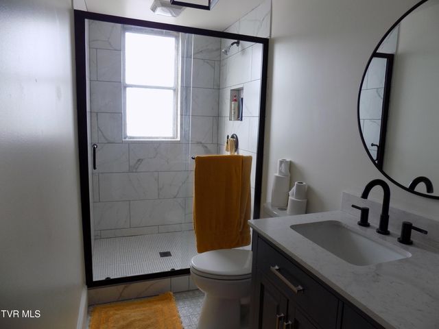 1200 East McKinney Avenue, Rogersville, TN 37857