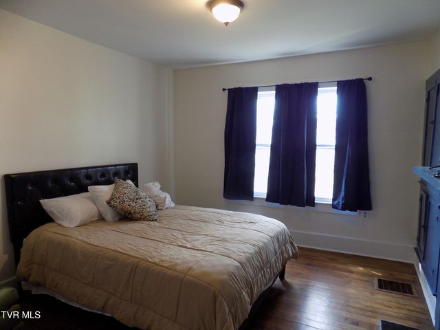 1200 East McKinney Avenue, Rogersville, TN 37857