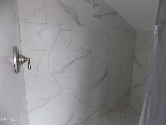 1200 East McKinney Avenue, Rogersville, TN 37857