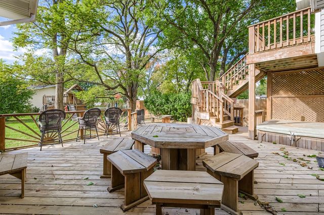 5904 Elm Street, Lisle, IL 60532