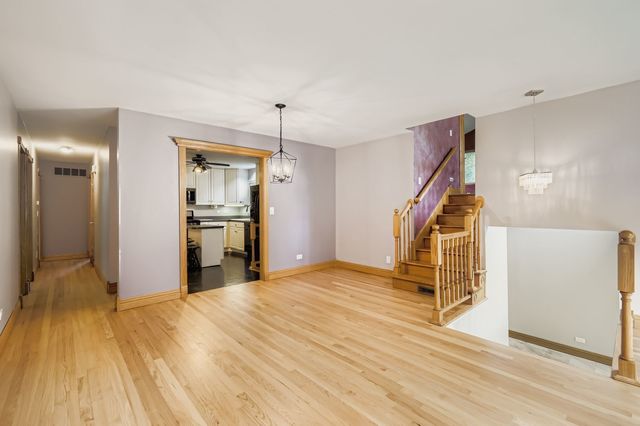 5904 Elm Street, Lisle, IL 60532