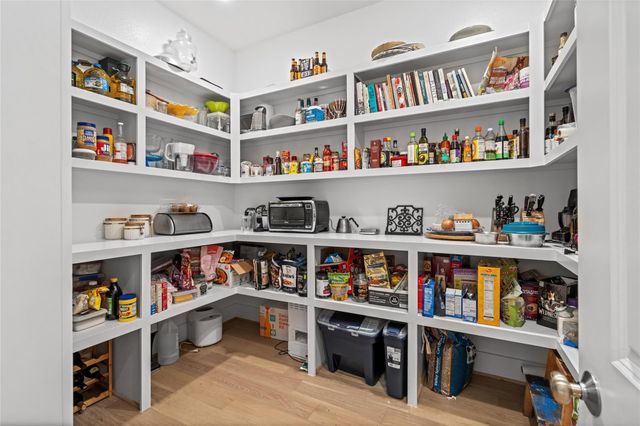 5319 Braesheather Drive, Houston, TX 77096