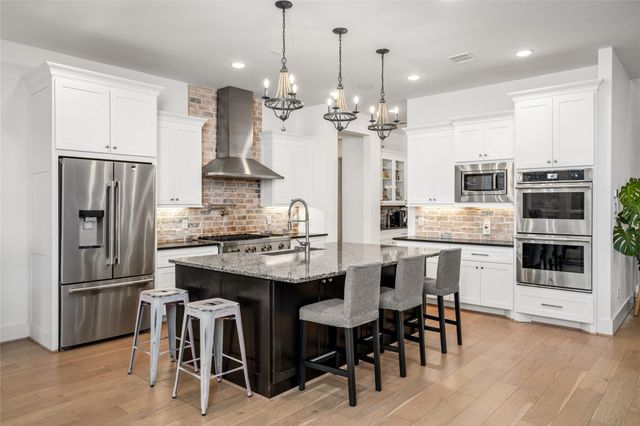 5319 Braesheather Drive, Houston, TX 77096