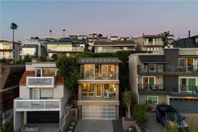 928 Quivera Street, Laguna Beach, CA 92651
