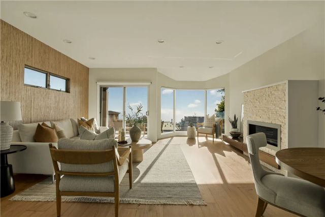 928 Quivera Street, Laguna Beach, CA 92651