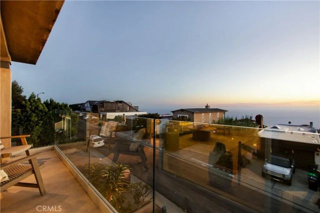 928 Quivera Street, Laguna Beach, CA 92651