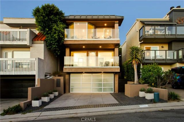 928 Quivera Street, Laguna Beach, CA 92651