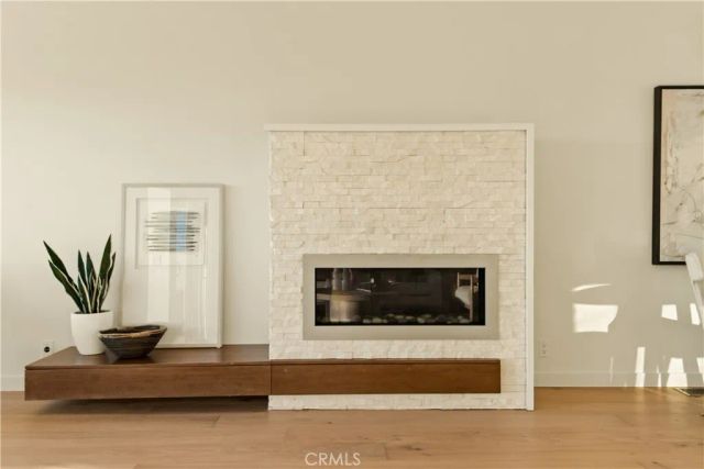 928 Quivera Street, Laguna Beach, CA 92651