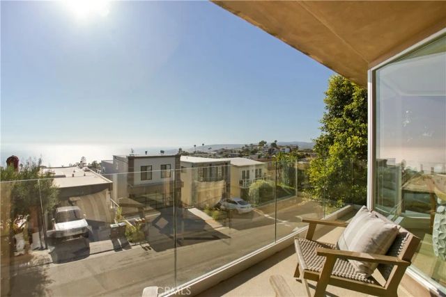 928 Quivera Street, Laguna Beach, CA 92651