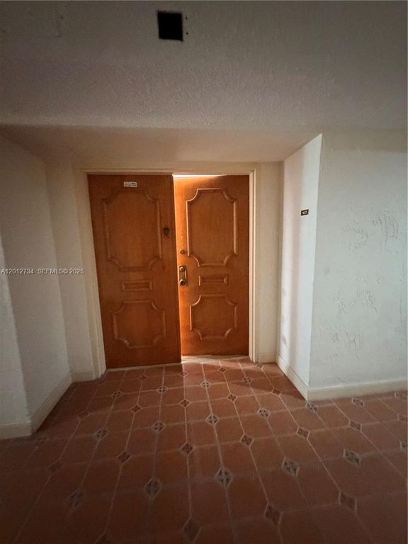 1300 SW 122nd Ave 107-2, Miami, FL 33184