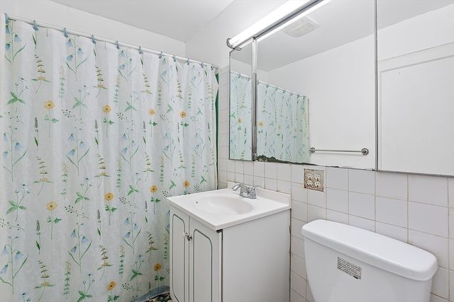 925 Worcester Street, Wellesley, MA 02482