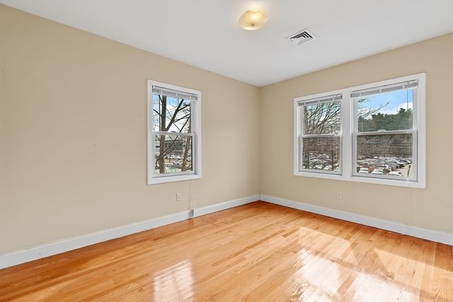 925 Worcester Street, Wellesley, MA 02482