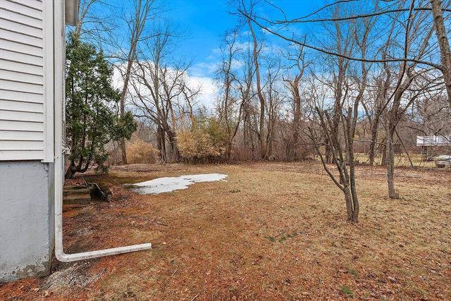 925 Worcester Street, Wellesley, MA 02482