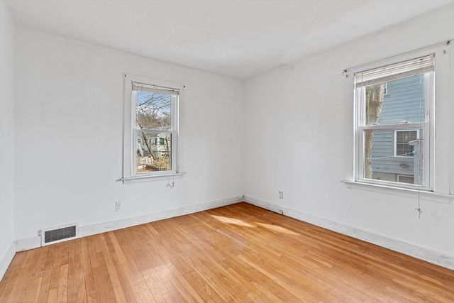 925 Worcester Street, Wellesley, MA 02482